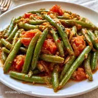 Canned Green Beans with Tomatoes and Garlic