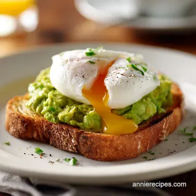 Avocado Egg Toast in 12 Minutes: Crispy Golden Sourdough